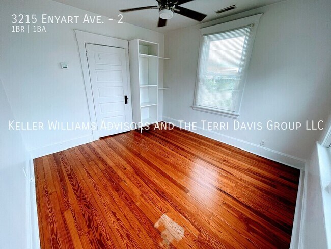 Building Photo - 3215 Enyart Ave