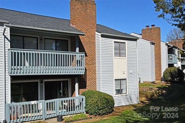 Building Photo - 11185 Harrowfield Rd