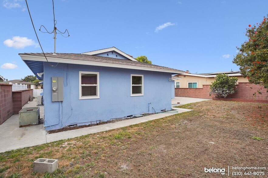 Building Photo - 2408 Stearnlee Ave