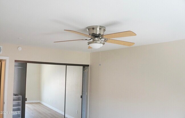 Building Photo - 2201 N Comanche Dr
