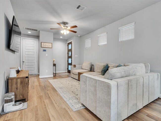 Building Photo - 3118 Cloud Forest Ln