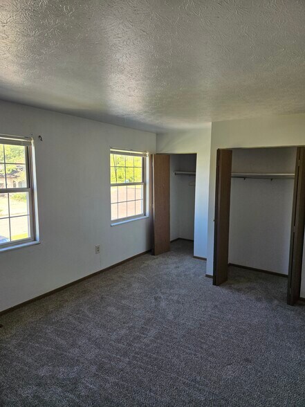 Bedroom 1 - 5645 Chatford Dr