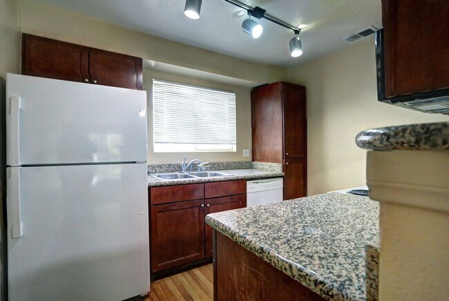 Building Photo - 2750 S Durango Dr