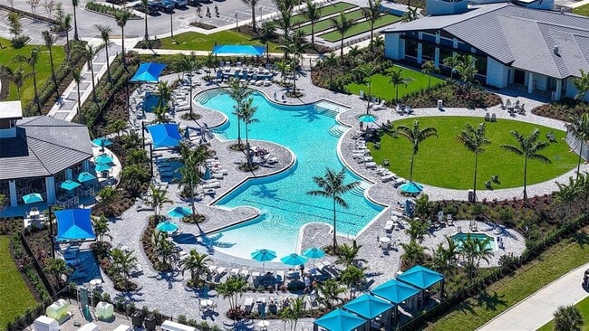 Building Photo - 12180 Wellen Golf St