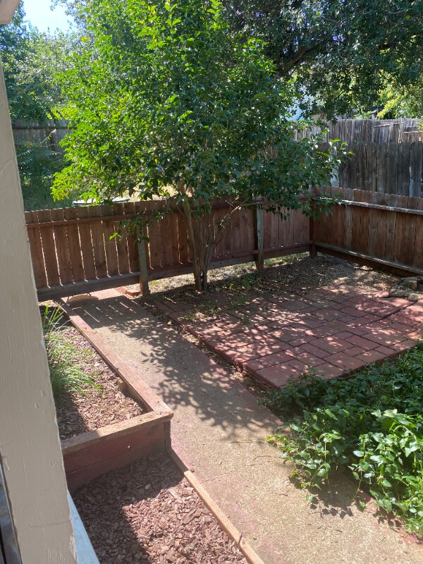 Building Photo - 1563 Willis St