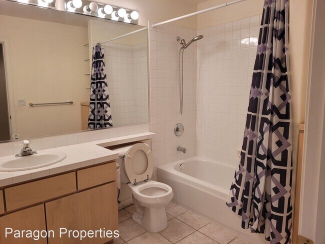 Building Photo - 4 br, 4.5 bath House - 120 Botanical Circle