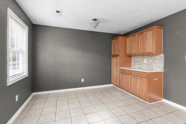 Building Photo - Stylish 3BR/2BA Single-Level Living in Nor...