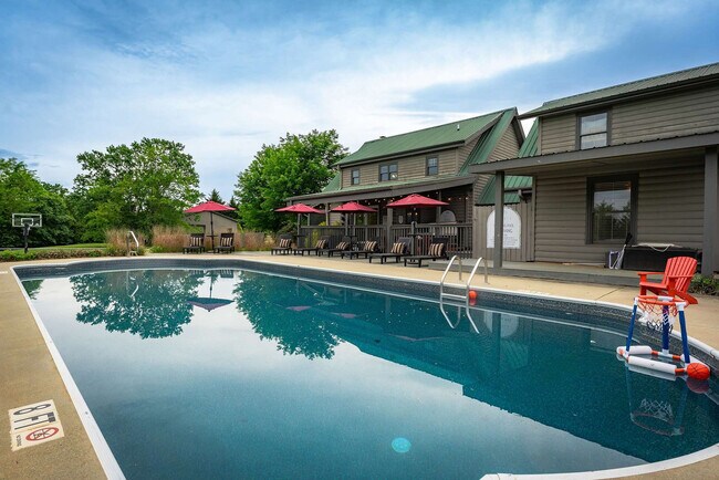 Building Photo - 2224 Brevard Rd