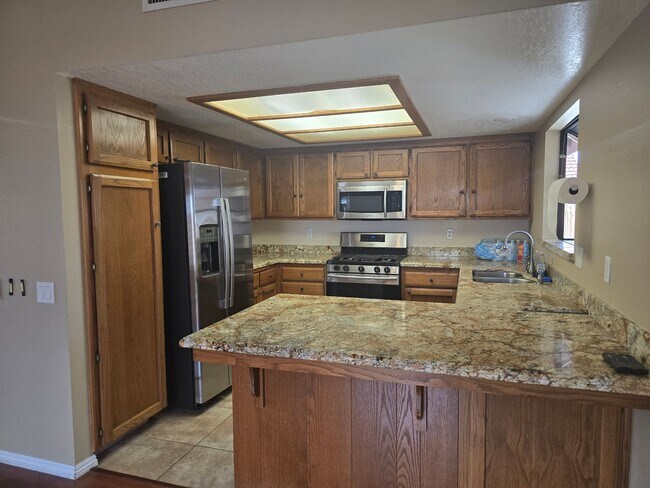 Building Photo - 418 Mt Baldy Cir