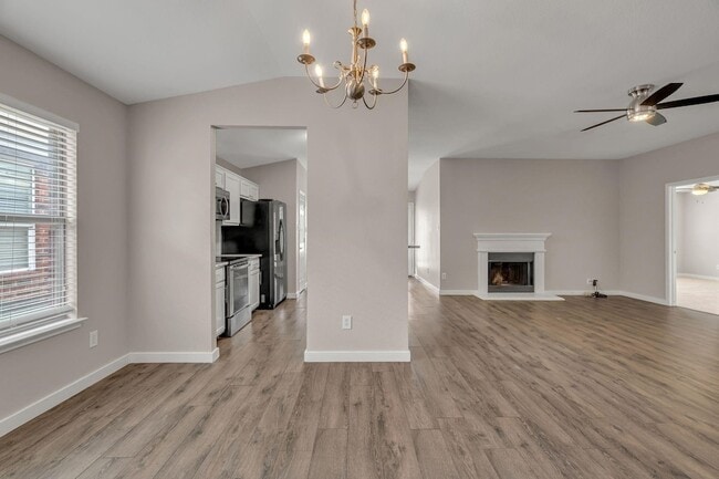 Building Photo - 3920 Cane River Rd