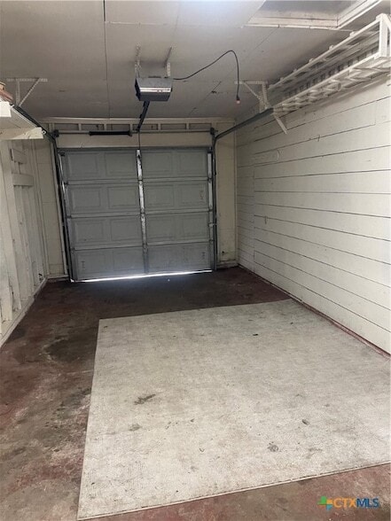 Building Photo - 1605 Bexar Ave