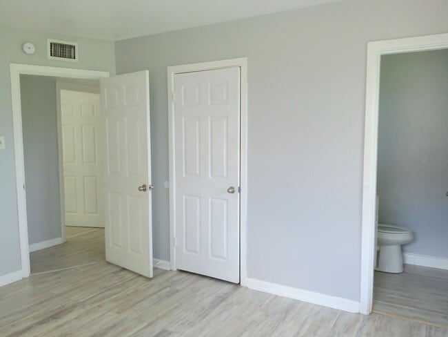 Building Photo - 4318 Belfast Dr