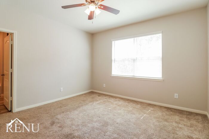 Building Photo - 25402 Cypress Bend Dr