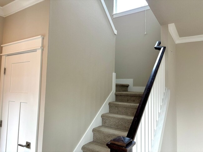 Building Photo - St. Johns Modern Build with Fenced Backyar...