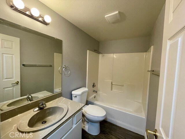 Building Photo - 100 N Glendora Ave