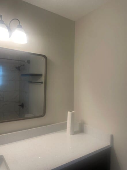 Building Photo - 7251 Willoughby Dr