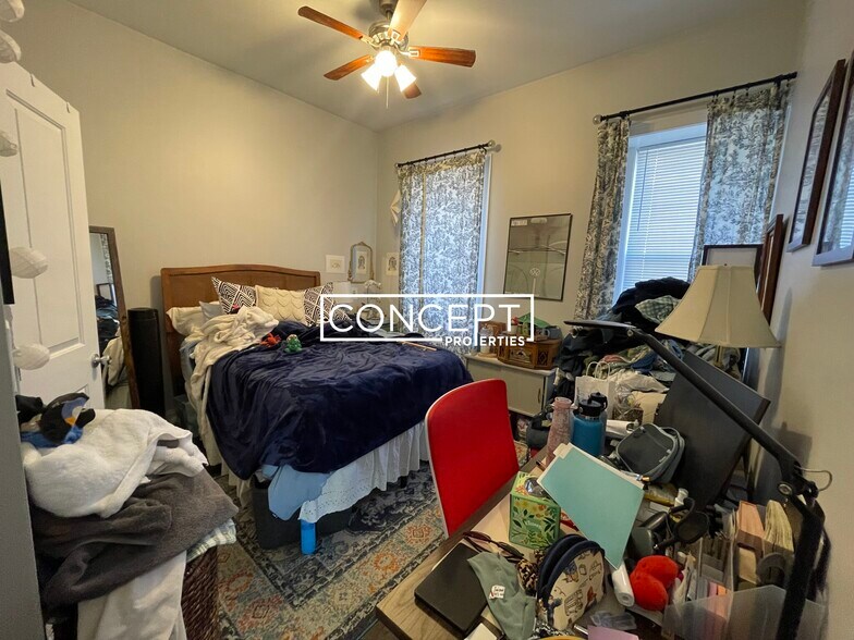 Building Photo - 996 Tremont St