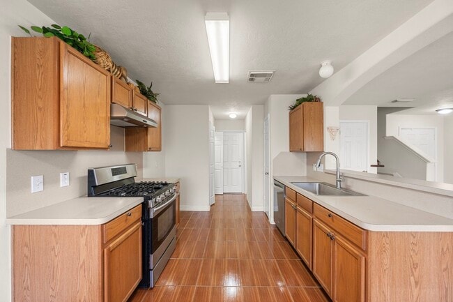 Building Photo - 10506 Linsley Lane