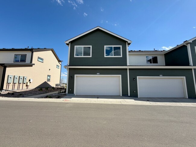 Building Photo - 3932 Pinnacles Ct