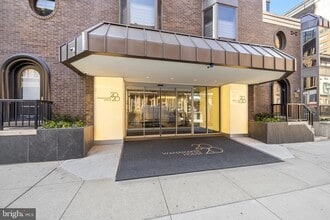 Building Photo - 2018 Walnut St