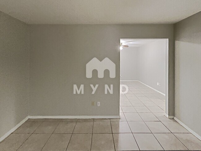 Building Photo - 3818 Heatherbrook Dr