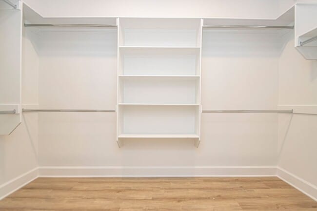 Building Photo - 2 Bed 2 Bath 2 Car Garage Townhome in Rock...