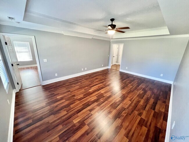 Building Photo - 105 Summerset Ln