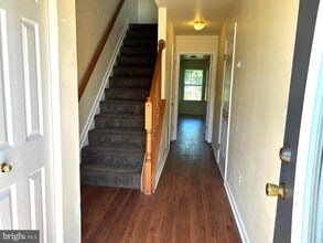 Building Photo - 206 Oyster Catcher Ct