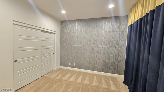 Building Photo - 1027 Whitworth Ave