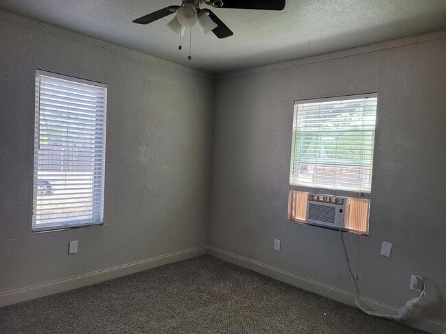 Building Photo - 2404 Avenue U