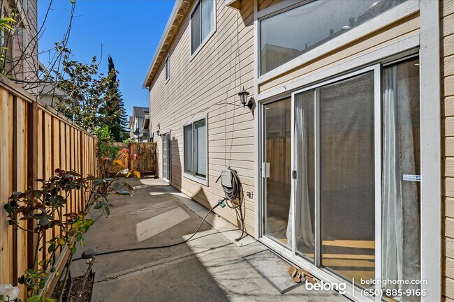 Building Photo - 6153 Potrero Dr