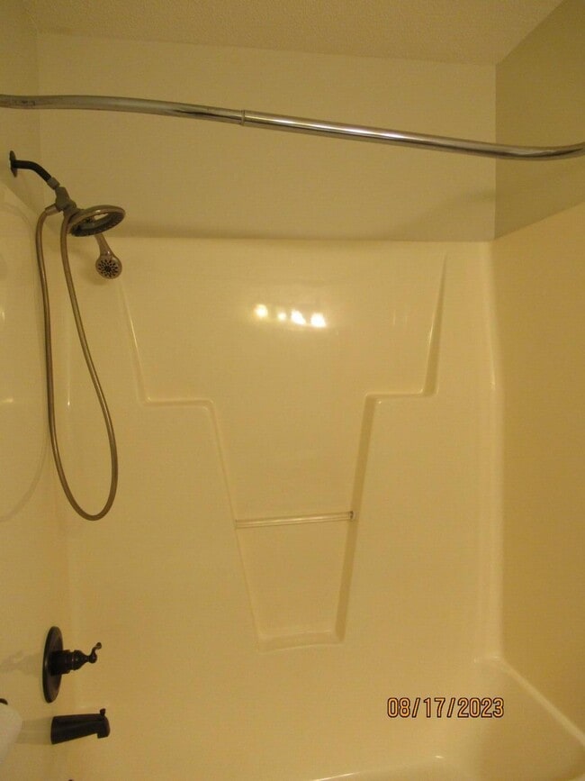 Building Photo - 4690 Great Oak Cir