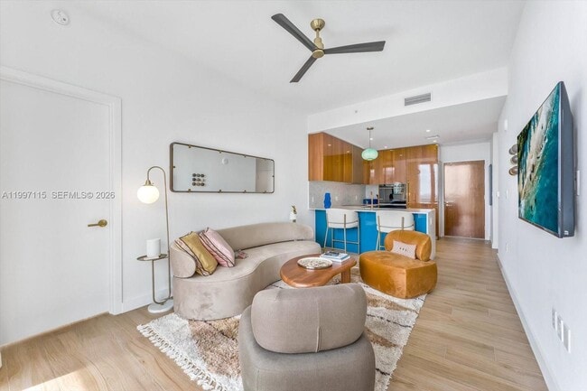 Building Photo - 2678 Tigertail Ave