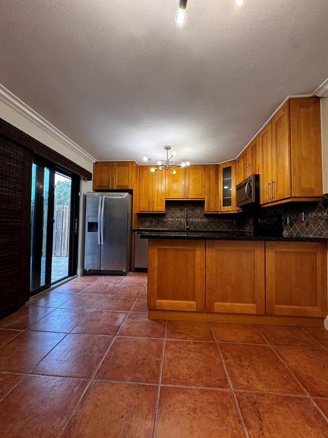 Building Photo - 3205 Spanish Wells Dr