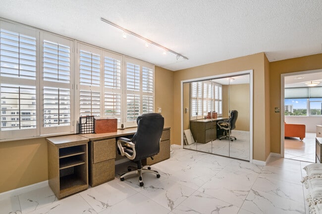 Building Photo - 1340 S Ocean Blvd