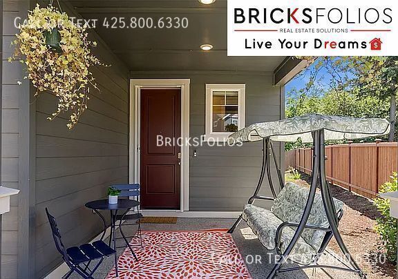 Building Photo - Captivating 5-Bedroom Home with Exceptional Features in Port Orchard.
