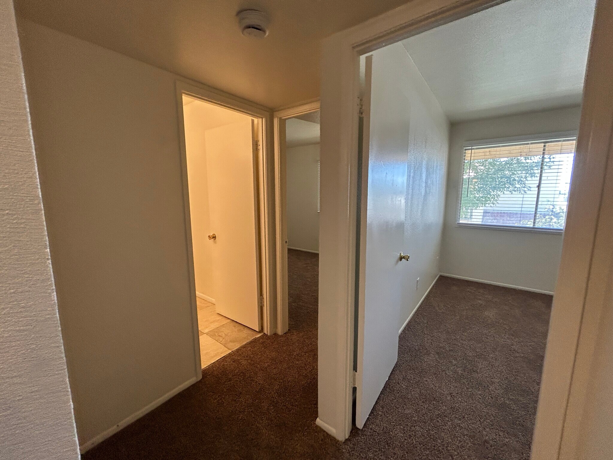 Building Photo - 5744 N 44th Ave