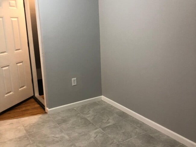 Building Photo - 74 S Ward St