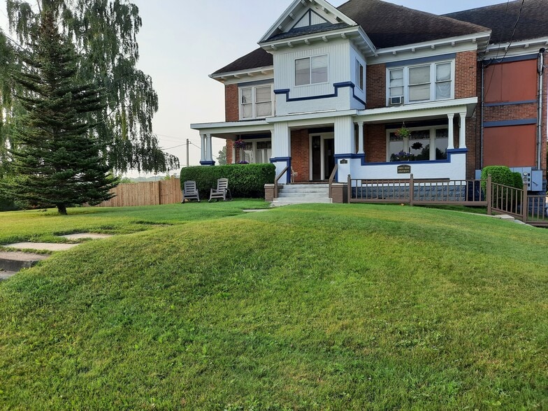 Romeo House Apartments - 12 Romeo Ave