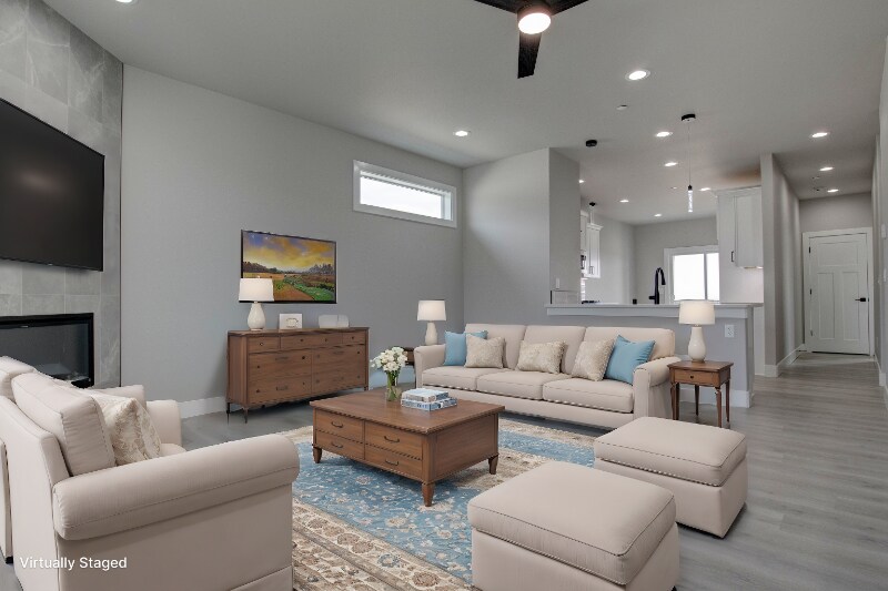 Building Photo - 734 Rio Vis Lp