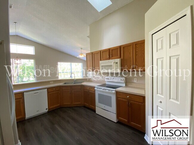 Building Photo - 13833 Riverpath Grove Dr