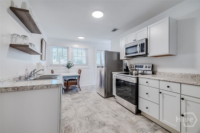 Building Photo - 1317 E 38th St