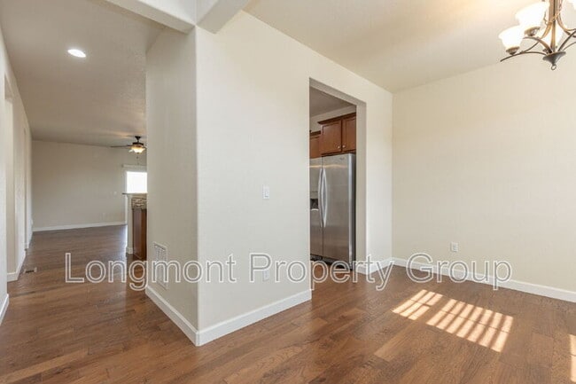 Building Photo - 1334 14th Ave