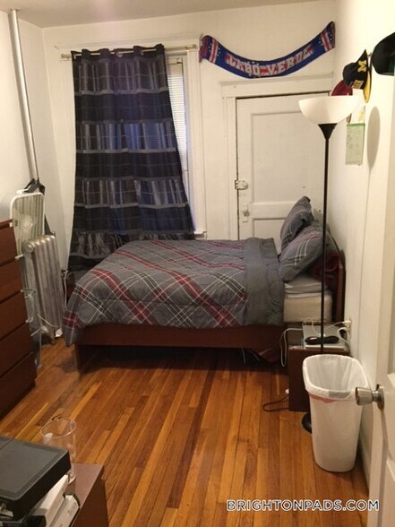 Building Photo - 35 Cummings Rd