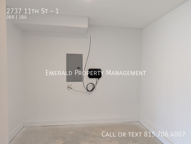 Building Photo - 2737 11th St