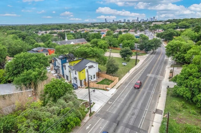 Building Photo - 3507 Oak Springs Dr