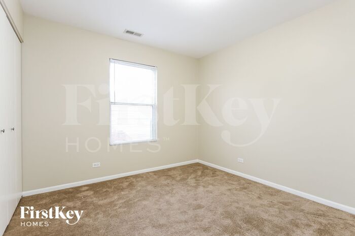 Building Photo - 454 Bluebird Dr