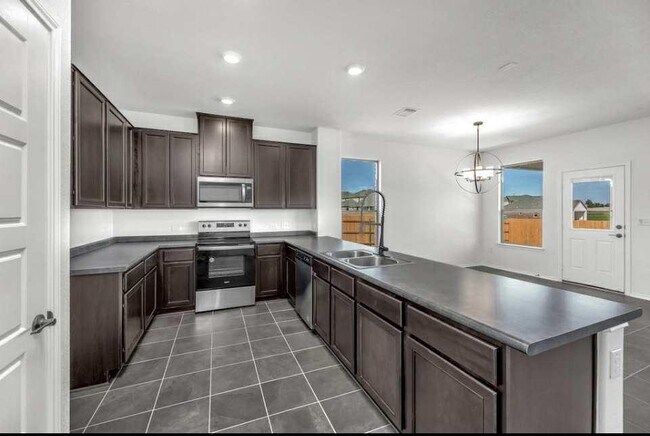 Building Photo - 18600 Golden Eagle Way