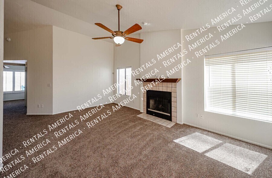 Building Photo - 3301 E Wescott Dr