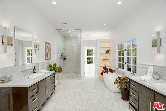 Building Photo - 5420 Indian Trail Ct